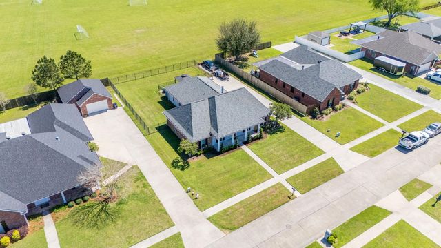 163 Lake Penchant Court, Houma, LA 70360