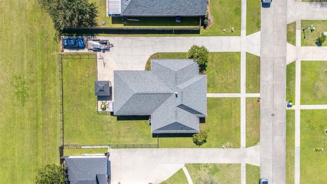 163 Lake Penchant Court, Houma, LA 70360