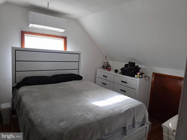 368 W 9TH ST, Front Royal, VA 22630