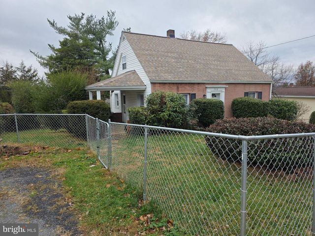 368 W 9TH ST, Front Royal, VA 22630