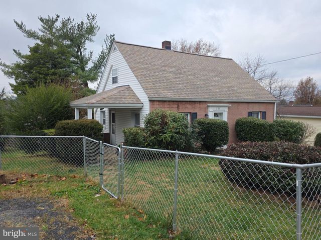 368 W 9TH ST, Front Royal, VA 22630