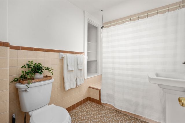 85 Sunset Rd, Arlington, MA 02474