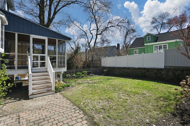 85 Sunset Rd, Arlington, MA 02474