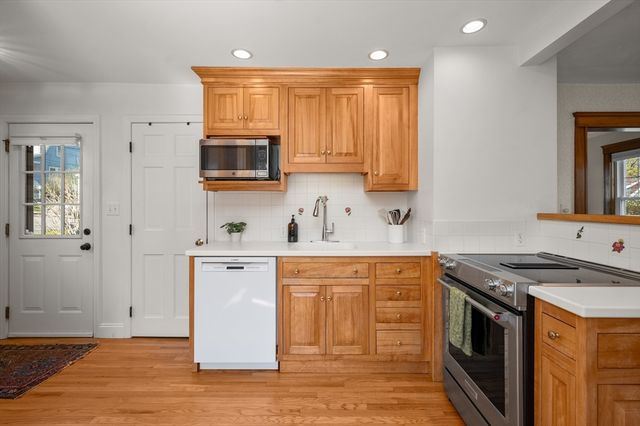 85 Sunset Rd, Arlington, MA 02474