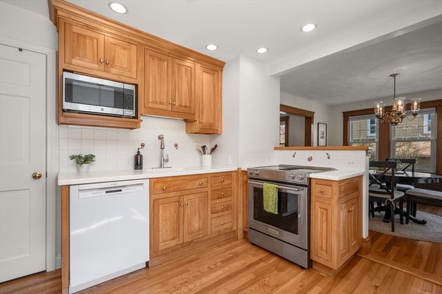 85 Sunset Rd, Arlington, MA 02474