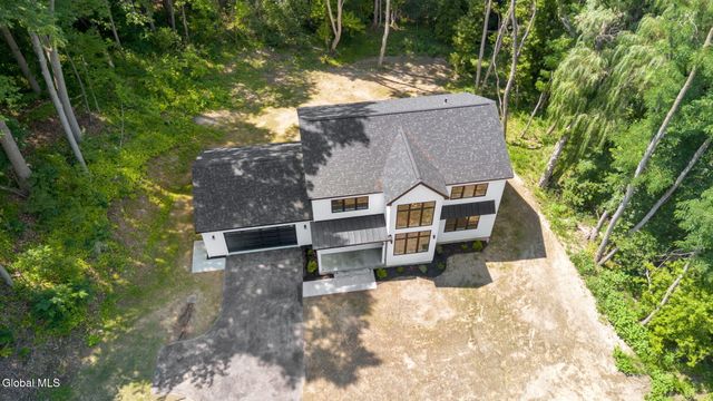 1 Aspen Circle, Albany, NY 12208