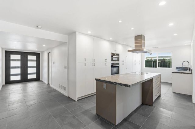 15999 Via De Las Palmas, Rancho Santa Fe, CA 92091