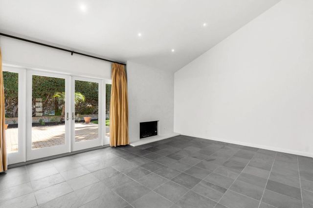 15999 Via De Las Palmas, Rancho Santa Fe, CA 92091