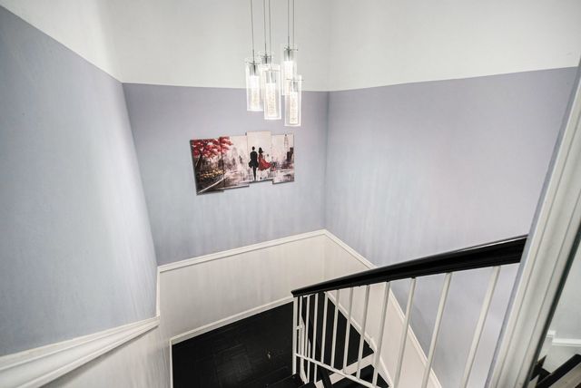 1921 Williamsburg Drive, Hoffman Estates, IL 60169