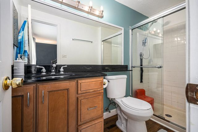 1921 Williamsburg Drive, Hoffman Estates, IL 60169