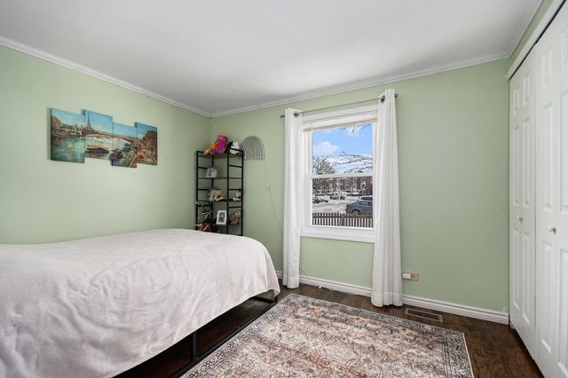 1921 Williamsburg Drive, Hoffman Estates, IL 60169