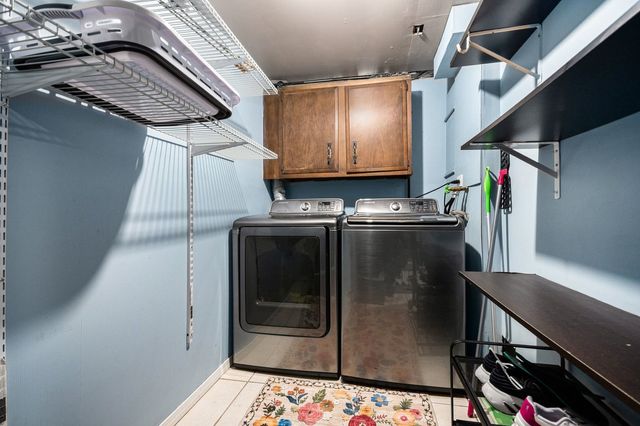 1921 Williamsburg Drive, Hoffman Estates, IL 60169