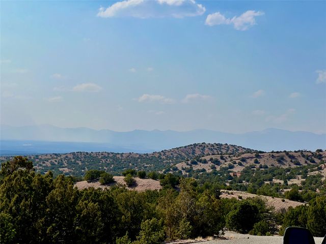 171 VUELTA MARIA, Santa Fe, NM 87506