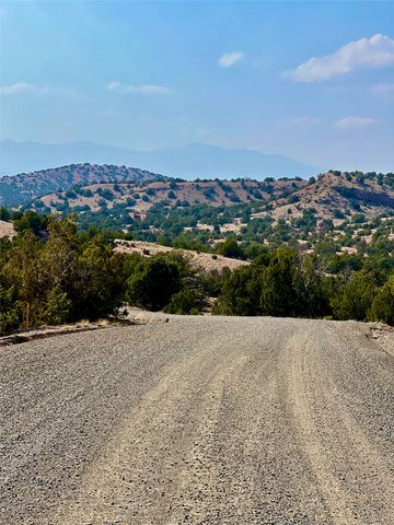 171 VUELTA MARIA, Santa Fe, NM 87506