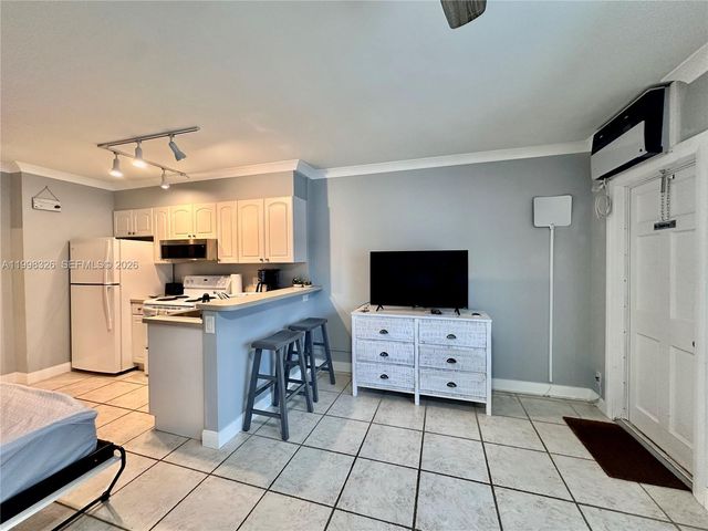 1480 S Ocean Blvd 104, Lauderdale By The Sea, FL 33062