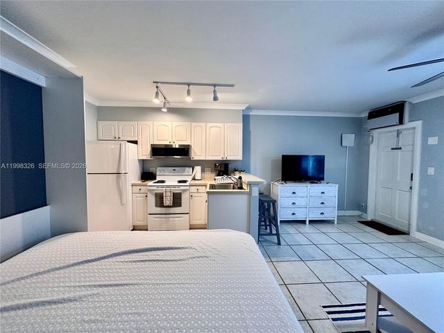 1480 S Ocean Blvd 104, Lauderdale By The Sea, FL 33062
