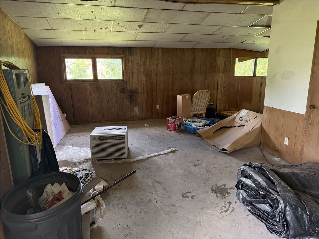 Image 6 of property listing at 102 Clinton Street S, Almena, WI 54805