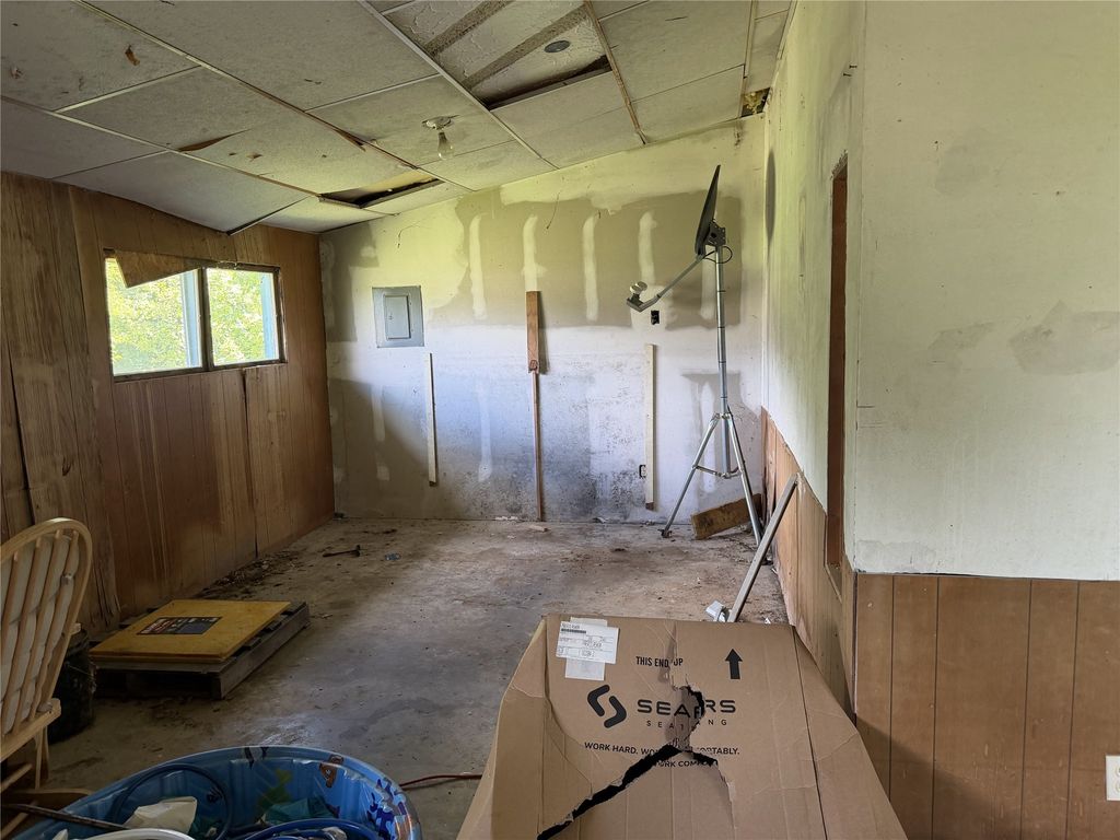 Image 7 of property listing at 102 Clinton Street S, Almena, WI 54805