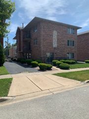 10541 Parkside Avenue 2W, Chicago Ridge, IL 60415