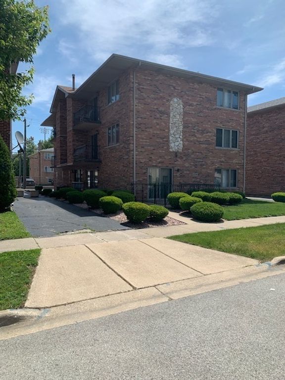 10541 Parkside Avenue 2W, Chicago Ridge, IL 60415