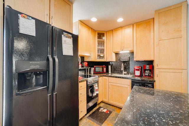 800 E Cottonwood Road, Palm Springs, CA 92262