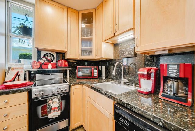 800 E Cottonwood Road, Palm Springs, CA 92262