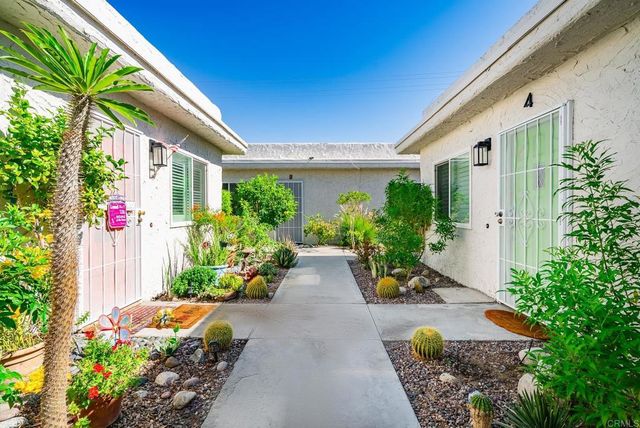 800 E Cottonwood Road, Palm Springs, CA 92262