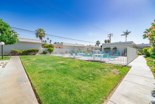 800 E Cottonwood Road, Palm Springs, CA 92262