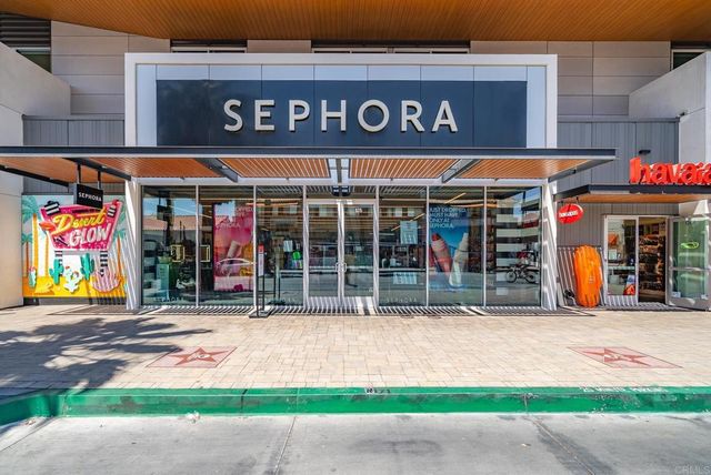 800 E Cottonwood Road, Palm Springs, CA 92262