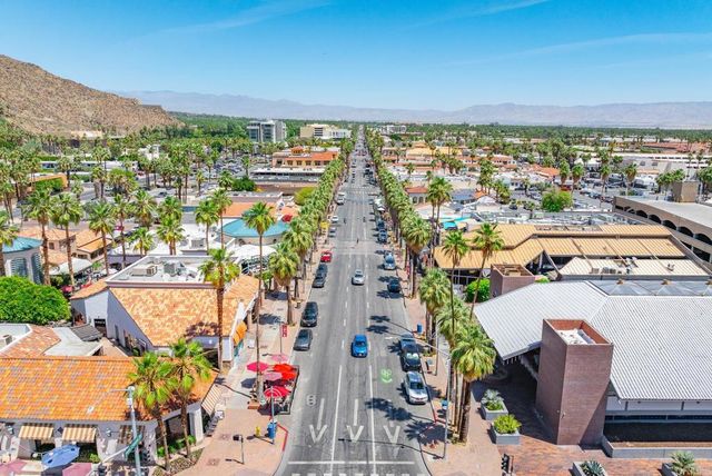 800 E Cottonwood Road, Palm Springs, CA 92262