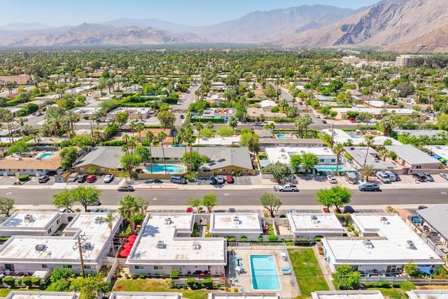 800 E Cottonwood Road, Palm Springs, CA 92262