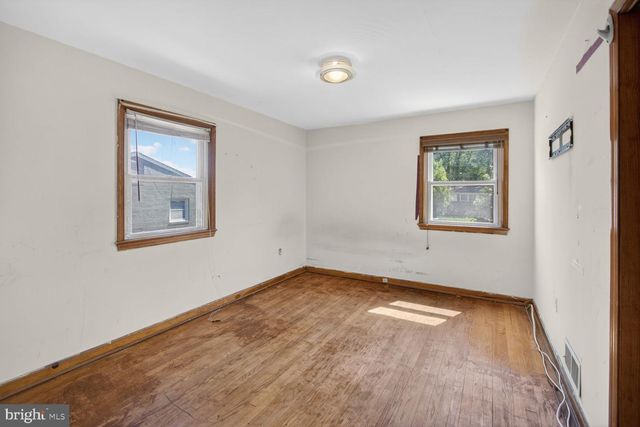 914 LINWOOD ST, Hyattsville, MD 20783