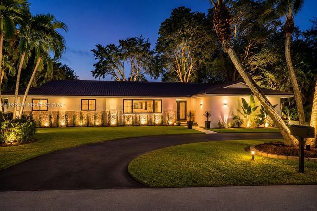 7700 SW 168th Terrace, Palmetto Bay, FL 33157
