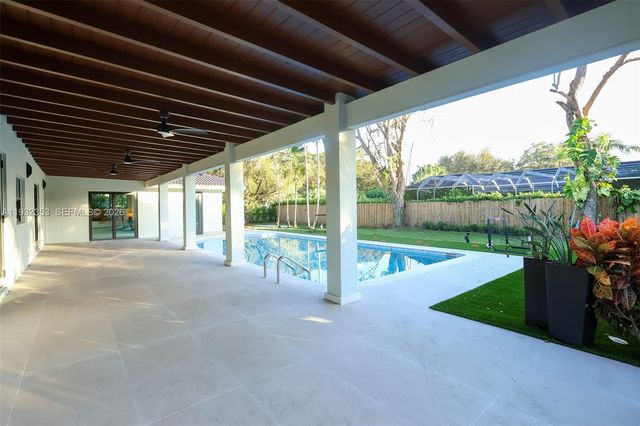 7700 SW 168th Terrace, Palmetto Bay, FL 33157
