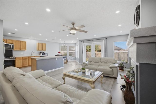 2208 Bantry Lane, Arlington, TX 76002