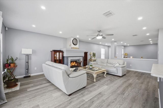 2208 Bantry Lane, Arlington, TX 76002