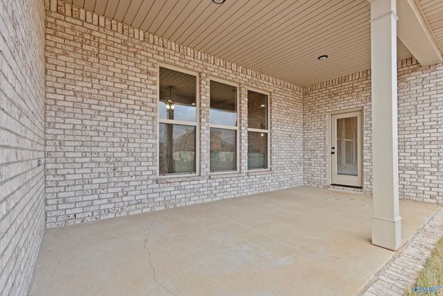 101 Midpark Drive, Meridianville, AL 35759