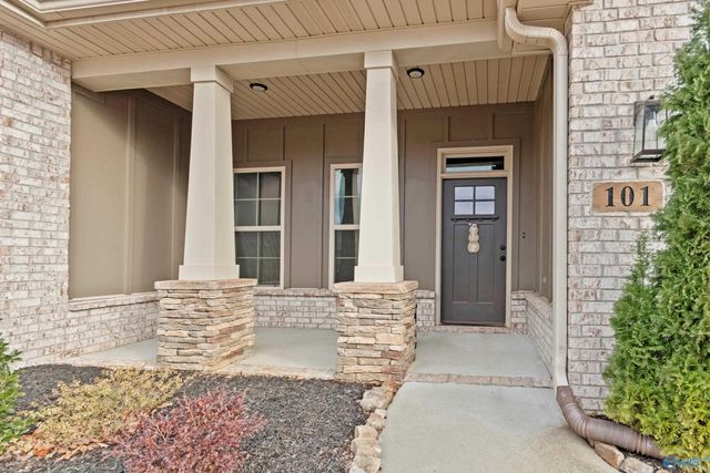 101 Midpark Drive, Meridianville, AL 35759