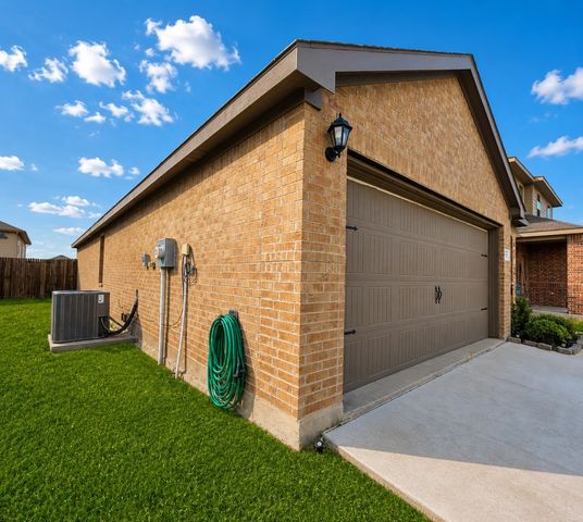 917 Sunrise Lane, Royse City, TX 75189