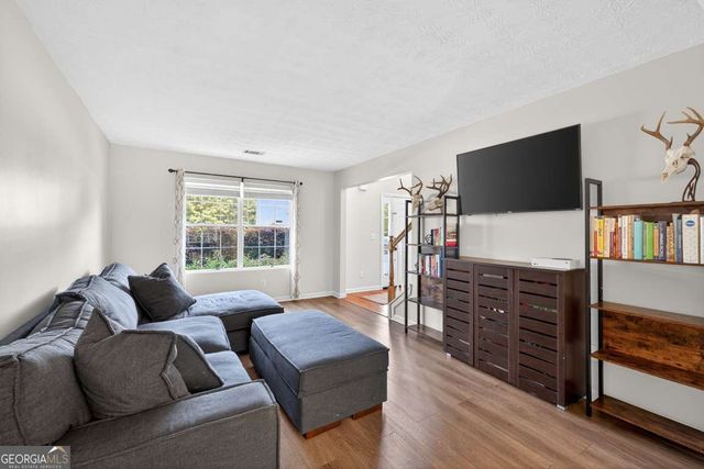 1209 Mystic Drive, Loganville, GA 30052