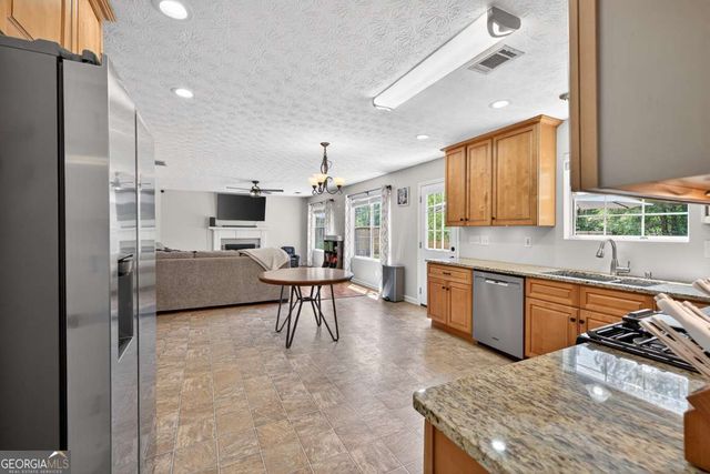 1209 Mystic Drive, Loganville, GA 30052