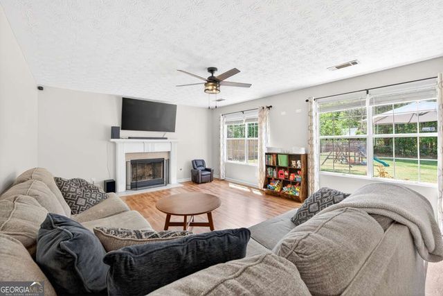 1209 Mystic Drive, Loganville, GA 30052