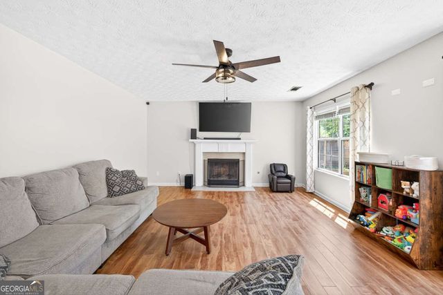 1209 Mystic Drive, Loganville, GA 30052