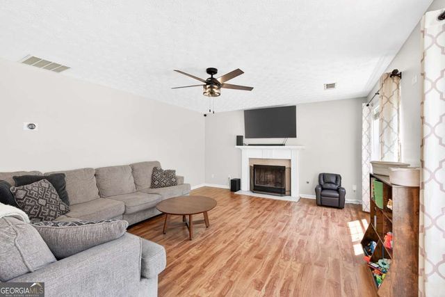 1209 Mystic Drive, Loganville, GA 30052