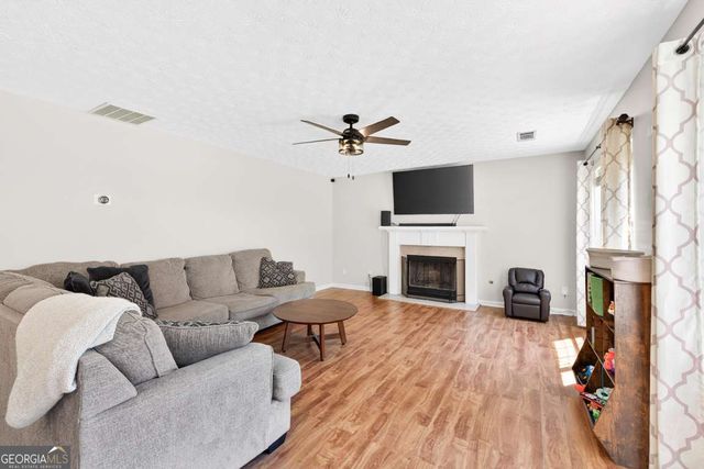 1209 Mystic Drive, Loganville, GA 30052