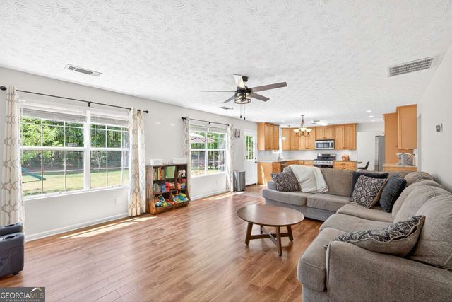 1209 Mystic Drive, Loganville, GA 30052