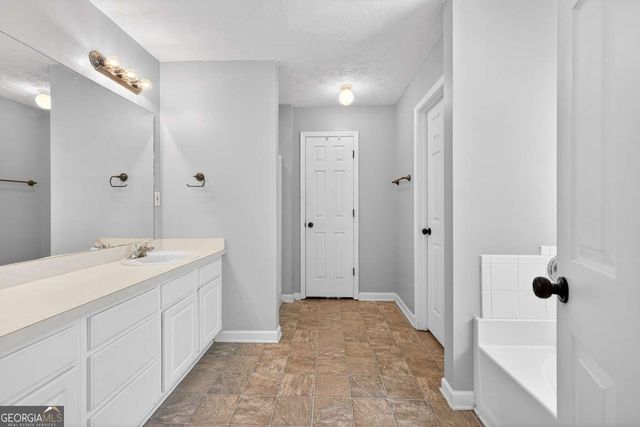 1209 Mystic Drive, Loganville, GA 30052