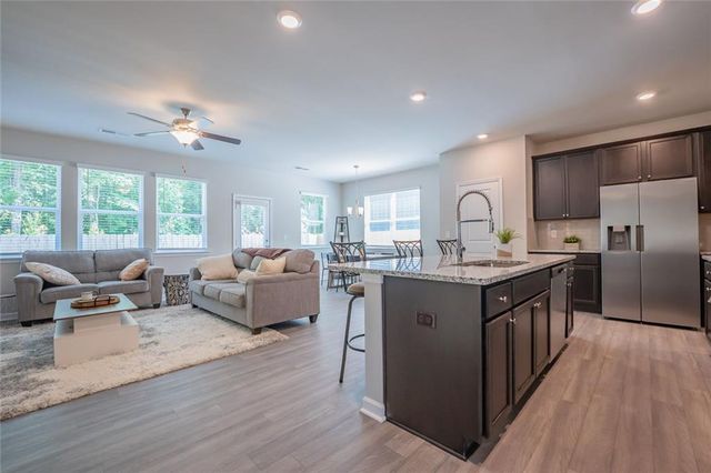 454 Burgundy Terrace SE, Atlanta, GA 30354