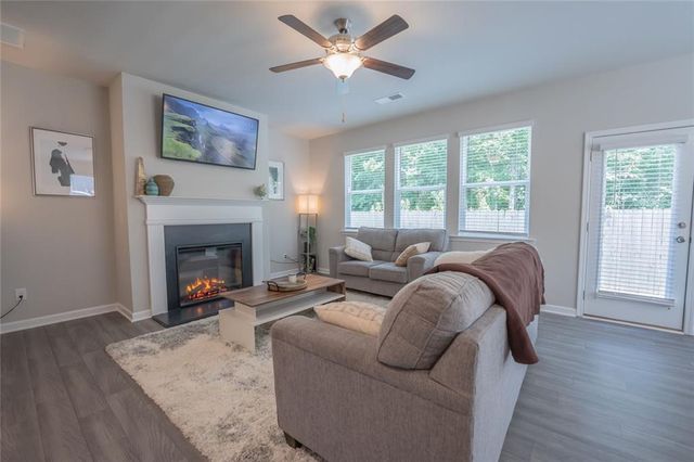 454 Burgundy Terrace SE, Atlanta, GA 30354