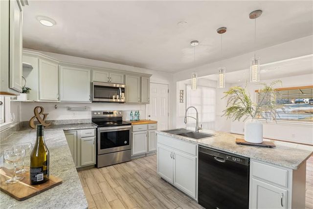 6739 Kull Drive, Lithia Springs, GA 30122